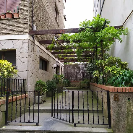 In Neguri, 5 Min From The & Metro